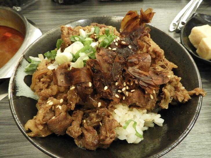 牛丼飯,牛肉丼飯英文