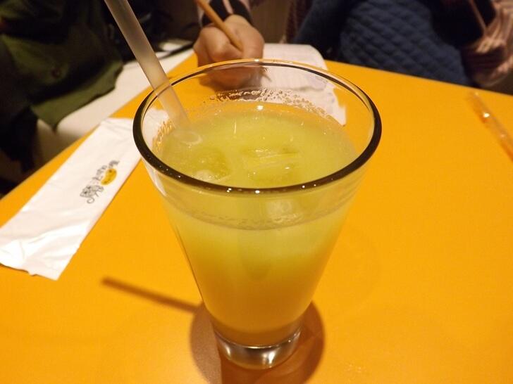 柳橙汁英文稱為 orange juice